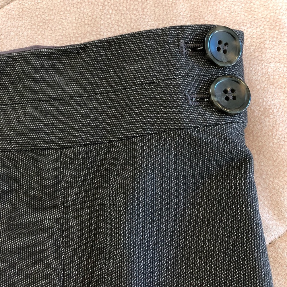 CLASSIC THE LIMITED GRAY PENCIL SKIRT - Picture 2 of 9